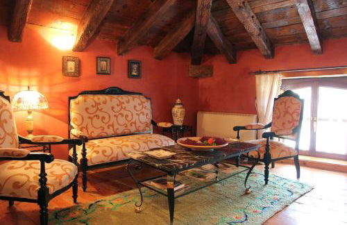 Casa Rural Botica Gomelia II - Photo 1