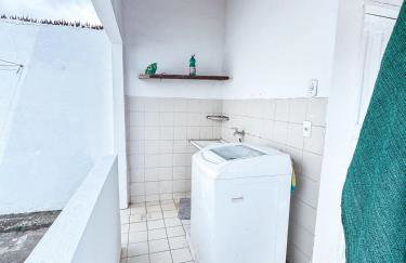 Casa de bairro tranquilo 1 a 10 pessoas com ótima localização e vigia de rua - Foto 21