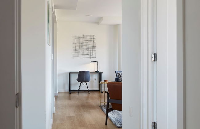 Stylish 2 BR w Roof Deck Access - Mins to NYC - Foto 12