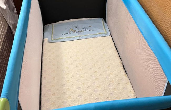 Private Villa With Inviting Space - Photo 25