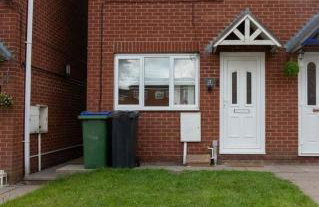 2BR Home Near Shops & Transport Links - Foto 50
