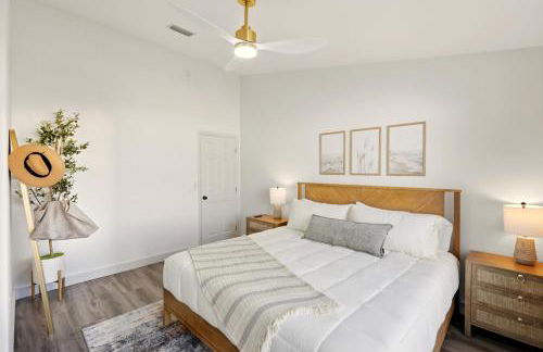 Pickleball, Htd Pool, Mini-Golf | 10 min to beach - Foto 41