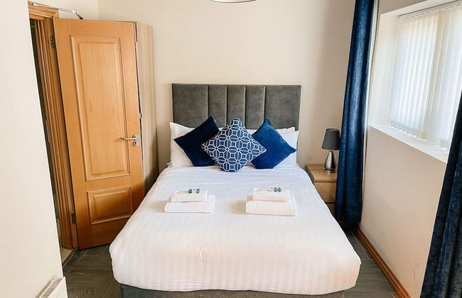 Broc House Suites - Photo 14