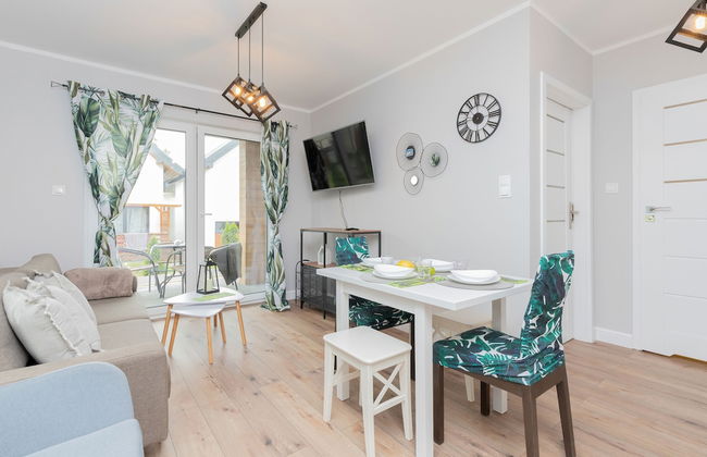 Coast Apartment With Terrace by Renters - Photo 13