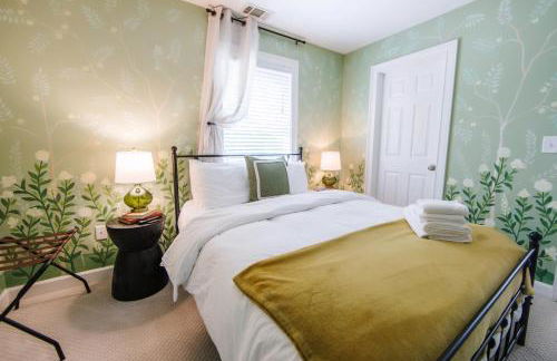 Cozy Cottage - Walk to Campus, Stadium, Downtown - Foto 12