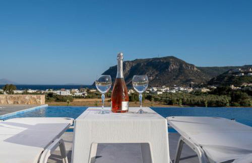 Majestic Private Pool Villa - Foto 26