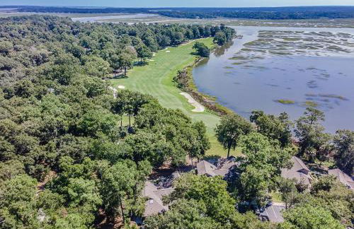 New Listing! Water Views with Short Walk to Dataw Clubhouse and Pool - Sleeps 6 - Foto 46