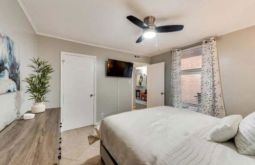 Stylish Furn 3BD Condo Six Flag Grand Prairie GP64A - Foto 9