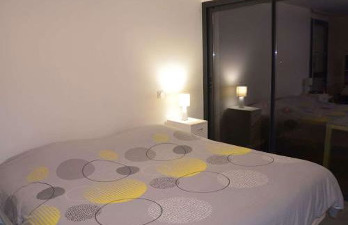 Villa bois à 500m plage avec jardin clos, WIFI et parking - Ile Grande - FR-1-368-215 - Foto 5