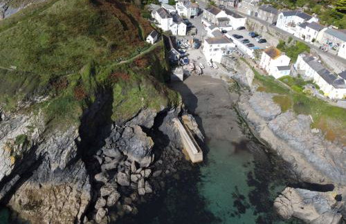 Beach Hill Cottage - Photo 30