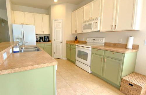 Family Vacation House at Resort - Foto 8