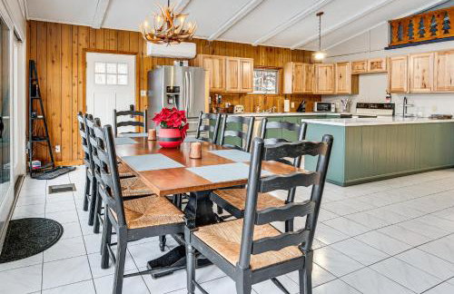 Hot Tub and Game Room Morgan Family Getaway - Foto 8