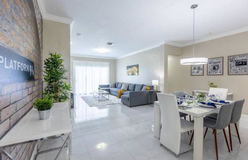 4br House w Perfect Location Pool and Much More - Foto 28