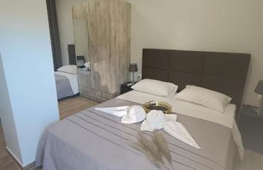 Nioplias Luxury Apartments Pefkohori - Photo 1