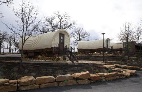 Elevated West Wagon Stay - Spacious Cozy and Charming - Foto 11