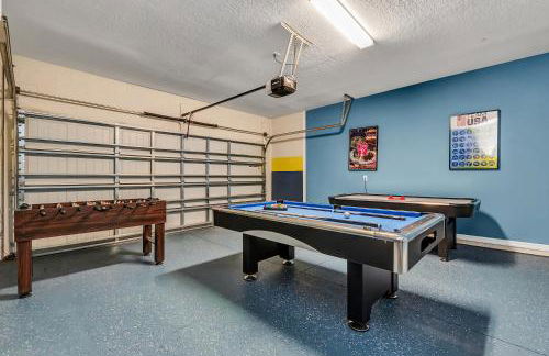 Villa W/ Pool, Movie Theater & Game Roomsleeps 20 - Photo 44