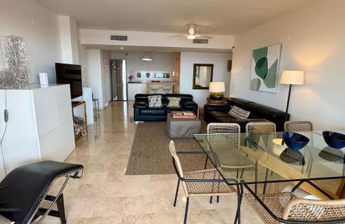 Precioso apartamento con piscina, vistas a mar - Foto 40