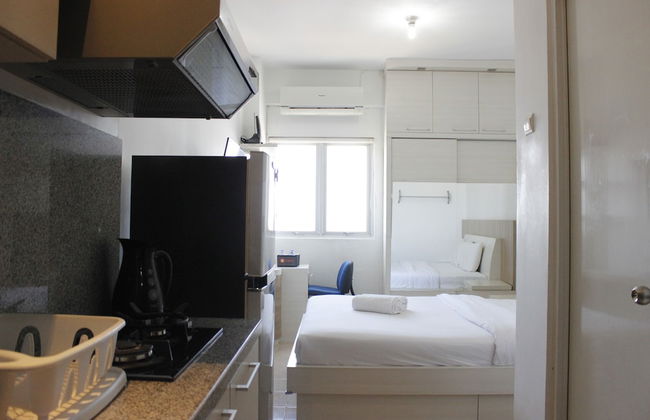 Minimalist Studio Apartment at The Suite @Metro - Photo 17