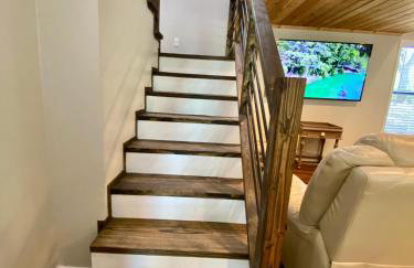 Away at the River - Foto 46