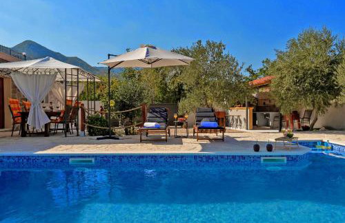 Villa Melita - Heated pool, Speed Internet within Nature Park - Foto 5