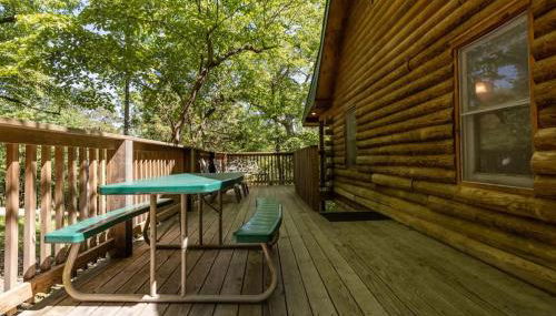 Table Rock Lake Cabin - The Oaks #5 with Lake Access & Hot Tub - Foto 2