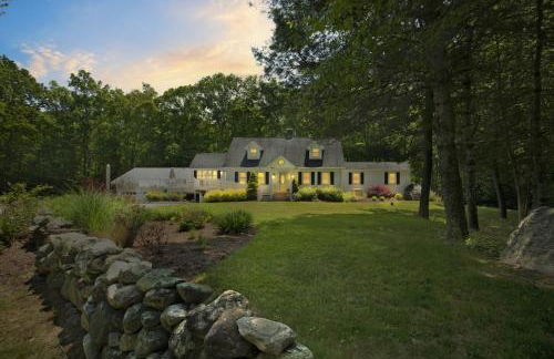 Cozy Bungalow Just Minutes from Mystic, Westerly Beaches, Boating and Casinos! bungalow - Foto 41