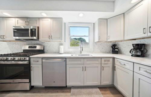 Charming Erie Home about 2 Mi to Downtown Delights! - Foto 8