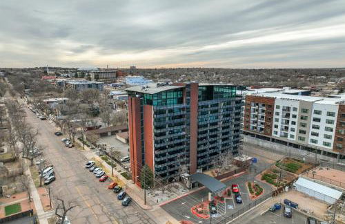 Downtown City Walk High Rise 2BR - GYM & Sauna - Foto 23