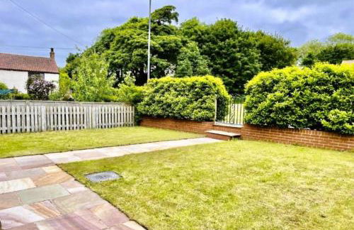 Oak House - sleeps 10 with Bar & Games room - Foto 4