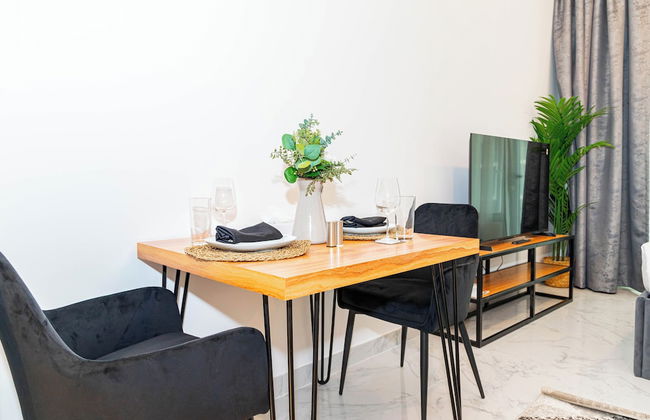 Bloomfields Stylish STU in Oasis Masdar - Photo 7