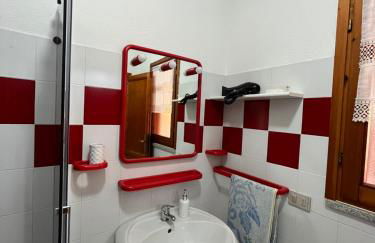 Villetta MP casa sviluppata su due piani con doppia veranda e parcheggio privato - Foto 15