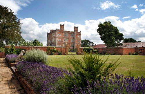 Soulton Hall - Foto 1