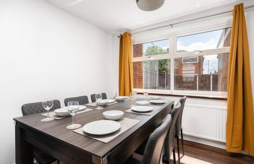 Comfy 3BR Home - Pool Table - Games - Sleeps 8 - Foto 2