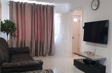 Luxurious 2 Bedroom House With Garden And Free Parking - Foto 35