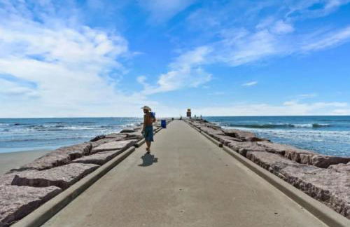 Stunning beach house just a short walk to beach - Foto 65