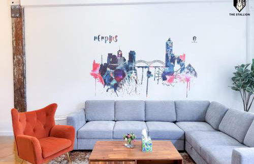 The Stallion #104 - Brand New Modern Spacious Loft with Patio - Walkable to attractions - Foto 1