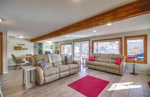 Fire Pit and Dock Lake of the Ozarks Hiller Haus - Foto 4