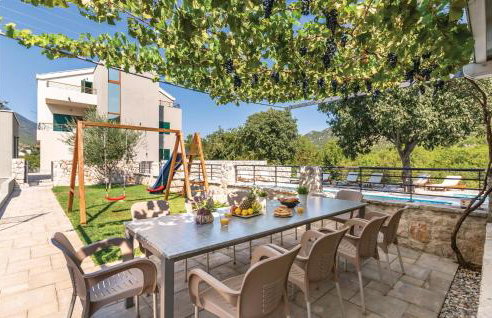 Six-Bedroom Holiday Home In Zagvozd - Foto 15