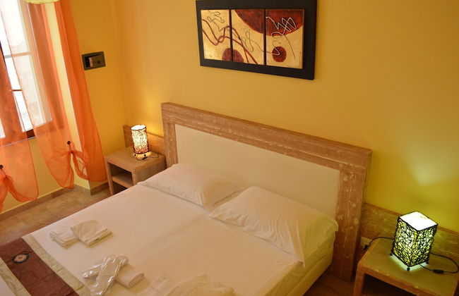 Butterfly Accommodation - Photo 13