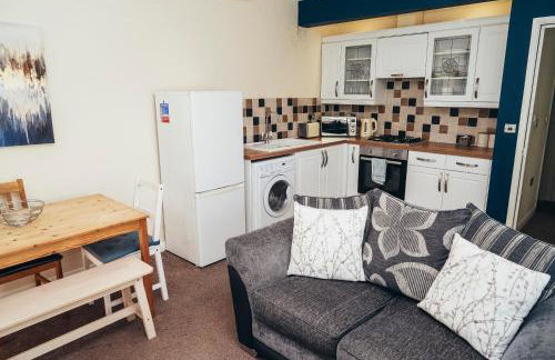 Large Apartments next to East Midlands Airport with Free Gated Parking! - Photo 34
