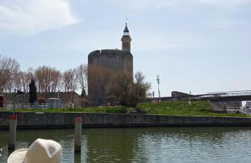 Appartement neuf et moderne au cœur de la Camargue - Foto 9