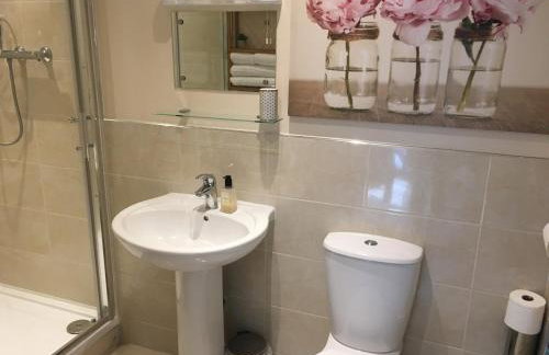 Historic Peel House Serviced Apartments - Photo 9