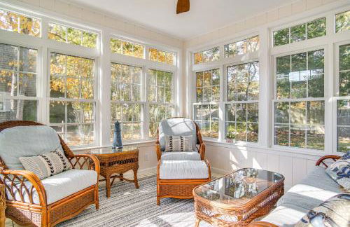 Bike to Private Beach Cape Cod Escape with Sunroom - Foto 3