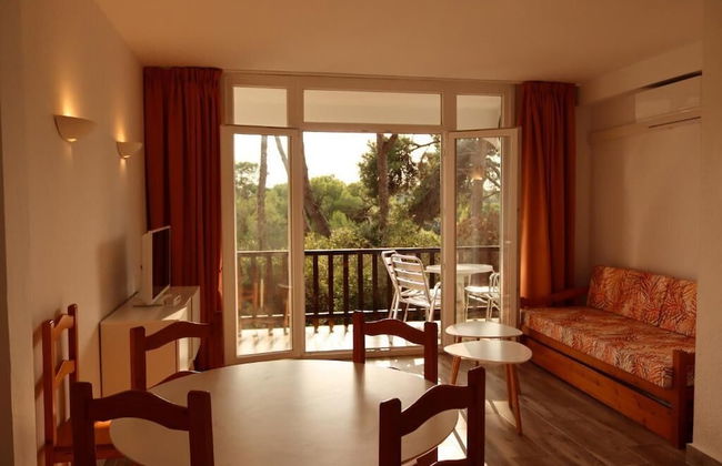 Aparthotel Sol Parc - Photo 9