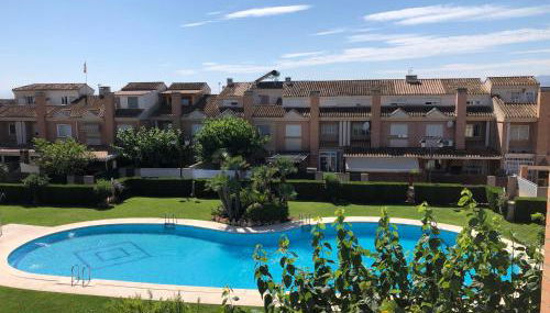 Adosado para familias al lado de la playa, con piscina - Foto 2, Garden, sunbed, Garden view