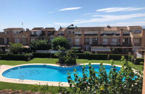 Adosado para familias al lado de la playa, con piscina - Photo 2