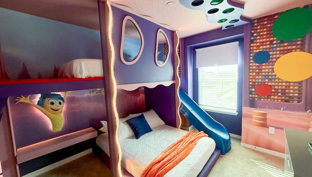 Upstay Theme Rooms and Arcade Games Plus Private Pool - Foto 4, Habitación