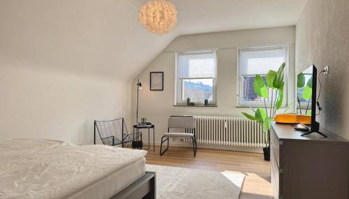 Gemütliches Dach-Apartment in der Stadt - ADAM - - Foto 1