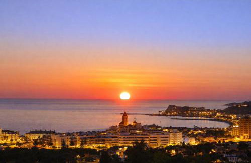 Villa Sitges Julia Vista Espectacular 2 k m s de la Playa Comoda & Area Tranquila Amplitud interior y plana - Photo 49