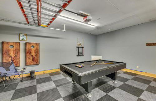 Cabin with Hot Tub and WiFi 4 Mi to Snowshoe Resort - Foto 28